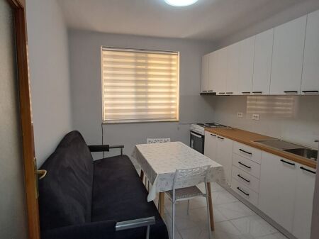 APARTMENT 1+1, WILSON SQUARE