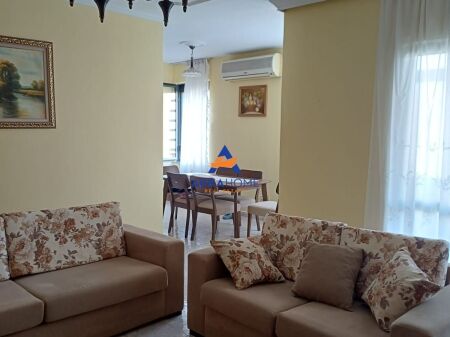 JEPET APARTAMENT ME QERA 2+1 "ZOGU I ZI" 800 EURO