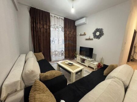 Shitet, Apartament 1+1, Unaza e Re, Kompleksi Fratari.