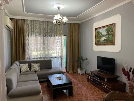 Appartamento 2+1 in Affitto Laprake Tirane