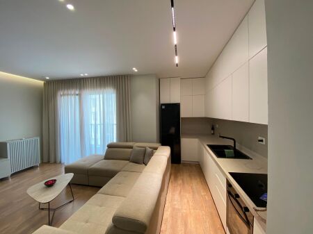 Apartament 2+1+2 tualete + Ballkon+ Post Parkingu,te perfshire, me qira.