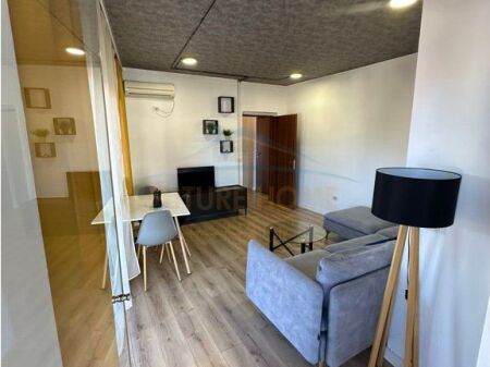 Affitto, Appartamento 1+1, Via Barrikadave, Tirana.