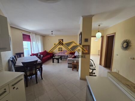 Shitet Apartament 2+1+2+3 Ballkone me Pamje Deti ne Vollga