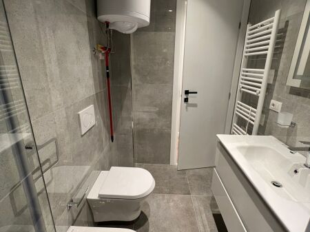 Jepet me qira apartament 2+1,Fusha e Aviacinit