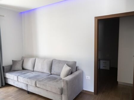 Qera | Shtëpi private 1 + 1 | Farkë | 450 €/muaj