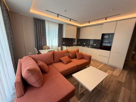 Apartament Premium 1+1 me Post Parkimi – Donika Center