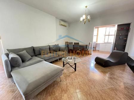 In vendita, Appartamento 2+1, Via Dritan Hoxha, Tirana.