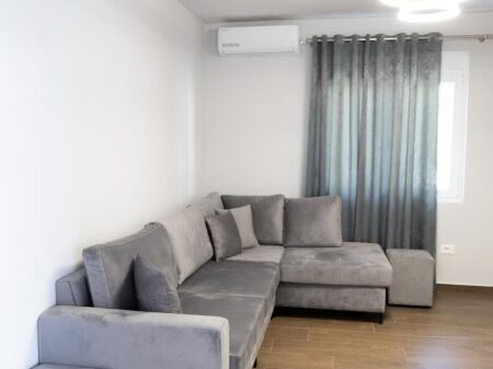 Qera | Vilë 1 + 1 | Farkë | 450 €/muaj