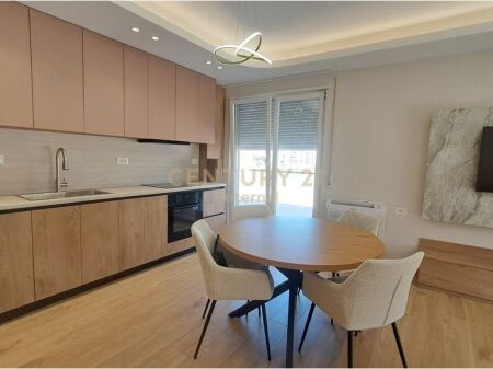 Apartment 2+1+2+2Parking Space For Rent in New Maternity, 1,000 € /Month