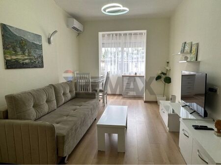 Apartament 1+1 me qira te Pazari i Ri, Tiranë