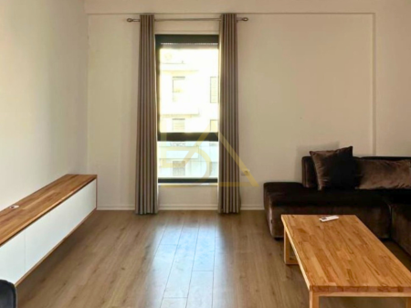 AFFITTASI APPARTAMENTO 3+1 CON VERANDA – PORCELAN, TIRANA