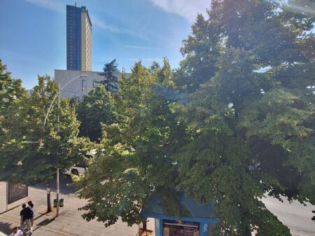 Locale per ufficio in affitto in via Durres