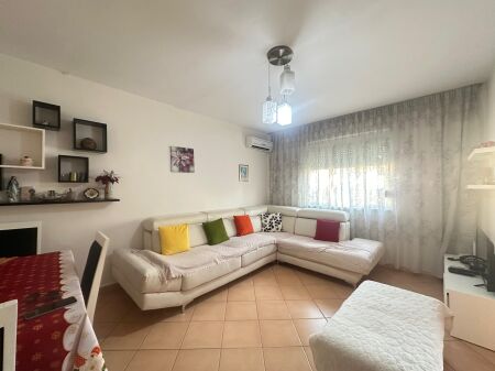 SHITET APARTAMENT 1+1 – ISH PARKU | 21 DHJETORI