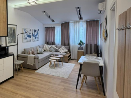 Shitet apartament 1+1 tek Rruga Don Bosko , Rruga Jordan Misja .
