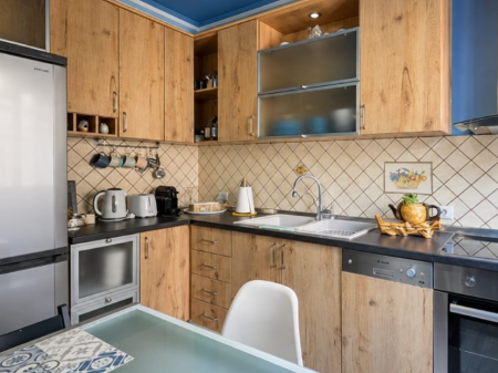 Apartment 2+1 for rent on Elbasan Street .