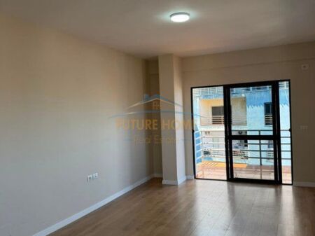 Shitet, Apartament 2+1+2, Don Bosko, Tiranë