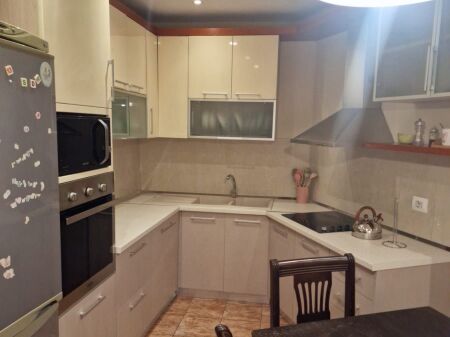 Rent | Apartament 2 + 1 | Rruga Fortuzi | 850 €/month