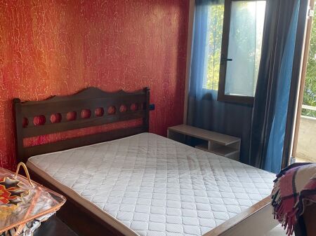 JEPET ME QIRA GARSONIERE - YRSHEK, TE QTU, TIRANE