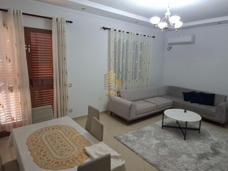 Qira, Apartament 3+1+2WC+blk+P, Rruga Elbasanit(Afer Ambasades Turke), 50.000 Lek/muaj