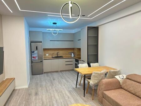 Appartamento 1+1+parcheggio ad Astir