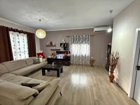 House for rent 2+1+2 + Parking - Astir, Tirana