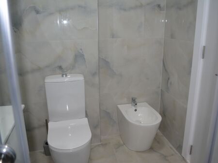Pazari i Ri, Jepet me qera apartament 2+1+2Blk.