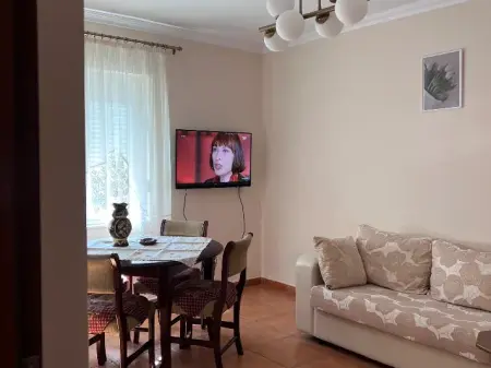 Qera | Apartament 2 + 1 | Rruga e Elbasanit | 600 €/muaj