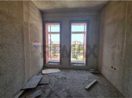Apartament - Për Shitje - Rruga Artan Lenja, Tiranë