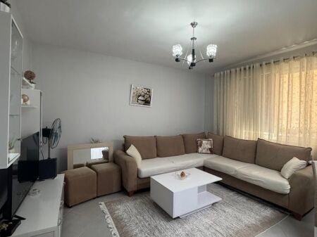 Apartament 1+1 per qera tek Rruga e kavajes !