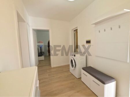 Apartament - Për Qira - Qyteti Studenti, Tiranë