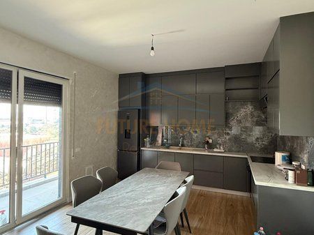 Shitet, Apartament 1+1, Paskuqan, Tirane.