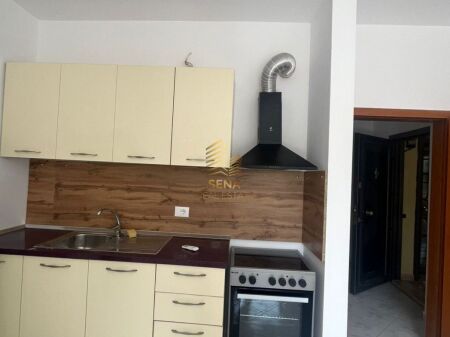 Rent, Private Entrance 1+1+Blk, Elbasan Street, Near Sanatorium, 45,000 Lek per month