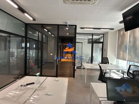 BUSINESS PREMISES FOR RENT 600 M2 "NEAR THE ARTISTIC HIGH SCHOOL" 15,000 EURO