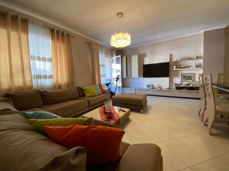 Rent | Apartament 2 + 1 | Astir | 650 €/month