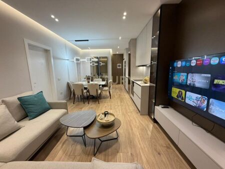 Apartament 2+1 në Rezidencën "Mine Peza"