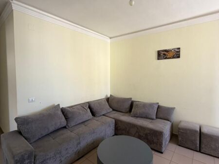 JEPET ME QIRA – APARTAMENT 2+1 NË ASTIR