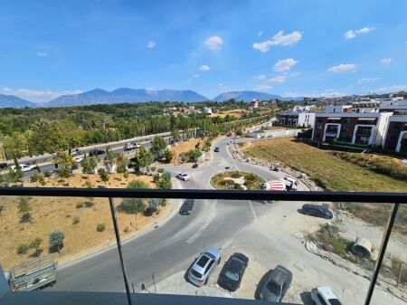  *JEPET ME QIRA AMBIENT ZYRE – LIQENI I THATË | MET INVEST*