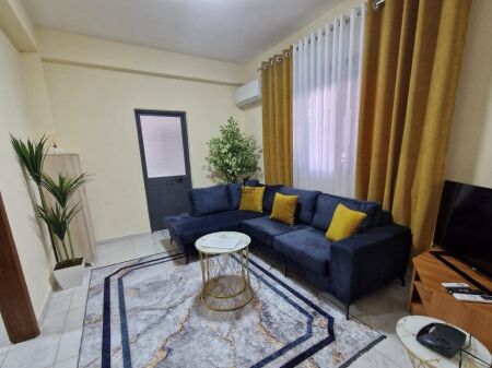 APARTAMENT ME QERA 2+1 VASIL SHANTO 65.000LEKE FH-91247