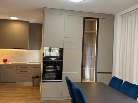 Shitet, Apartament 2+1+2, Kodra e Diellit, Tiranë.
