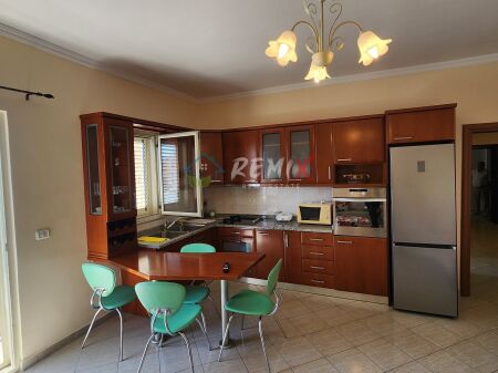 APARTAMENT 2+1 PER QERA PRANE KAZAZIT, DURRËS