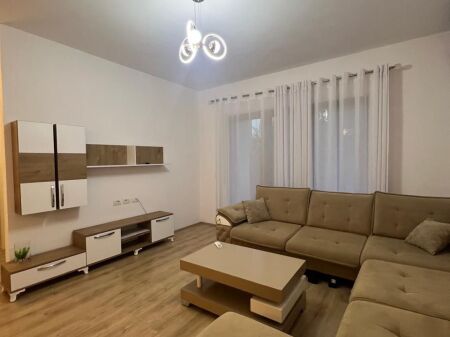 Apartament 2+1+parkim me qira te green city
