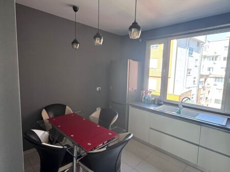 For rent Apartment 2+1, Kamza turn below the Terminal 500 thousand lek (negotiable) 