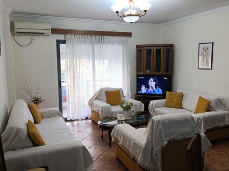 Affitto | Apartament 2 + 1 + 2 | Shkolla Bashkuar | 600 €/mese