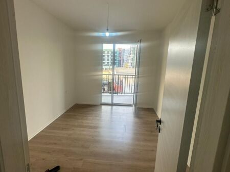 Shitet apartament 2+1 ne Paskuqan