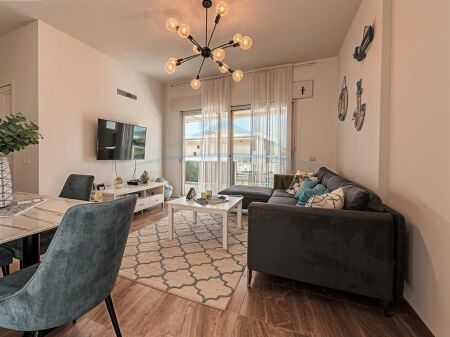 SHITET APARTAMENT 3+1 TEK PERLA RESORT GJIRI LALEZIT