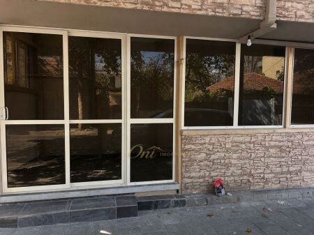 SHOP FOR RENT, PARIS MUNICIPALITY