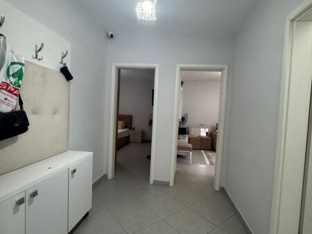 Apartment 1+1 for rent at Ish Parku, near Globe, Delijorgji Complex, Kavaja Street.