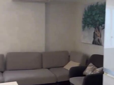 Shitet apartament 3+1 tek Kompleksi Malajzian