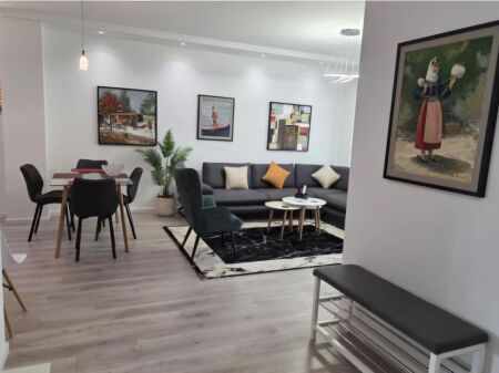 Appartamento 1+1 in affitto in Via Mustafa Matohiti, Piramide, Via Elbasani.