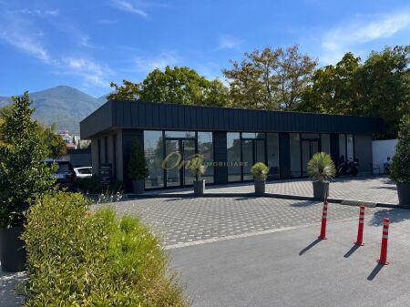 FRESK, AMBIENTI COMMERCIALE IN AFFITTO